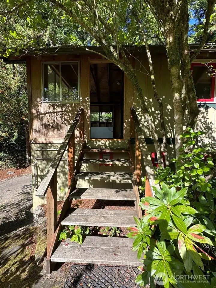 Steps up to the studio or bunkhouse