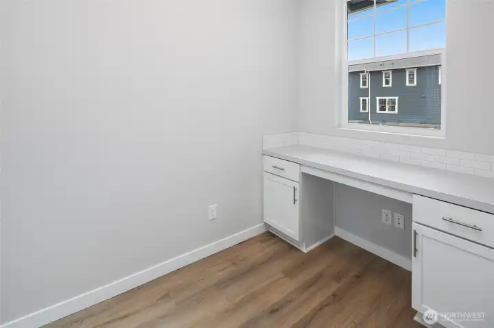 Picture of a similar home.