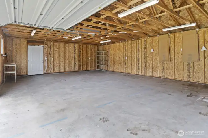 Interior of the 3rd garage, you can easily fit 3 cars in here.