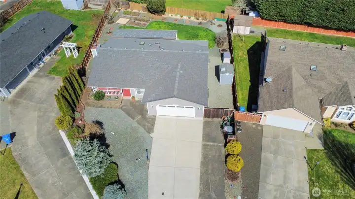 Fully fenced & low maintenace