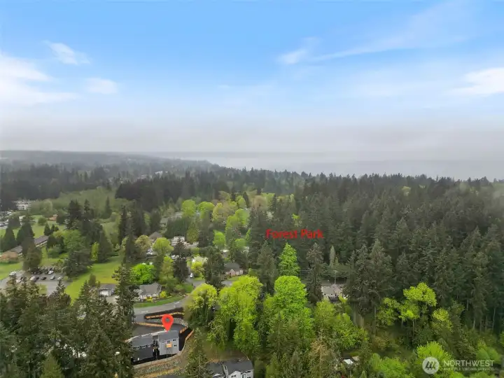 Forest Park and Mukilteo Waterfront minutes away
