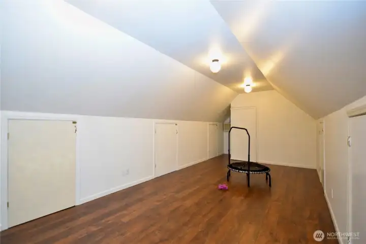 Bonus room