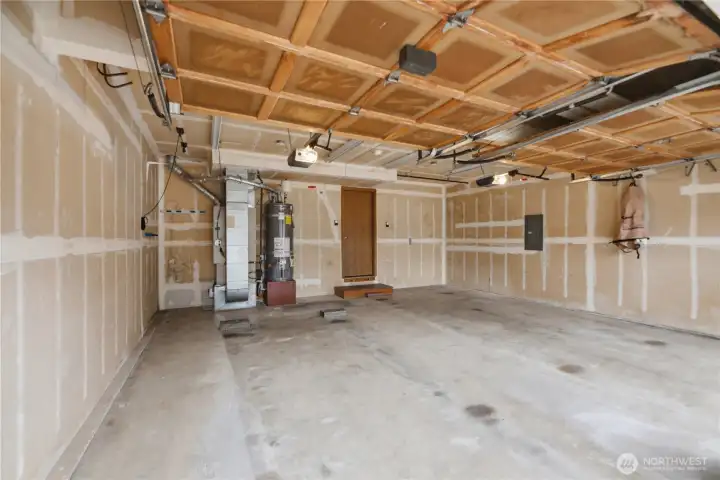 Clean garage! New hot water tank Clean garage! New hot water tank