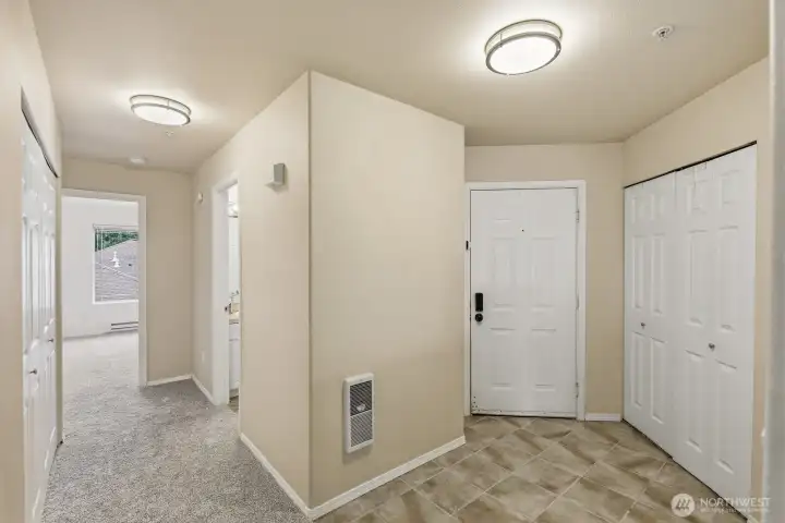 Entry & Hallway to Bedrooms