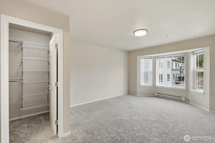 Primary & Walkin Closet