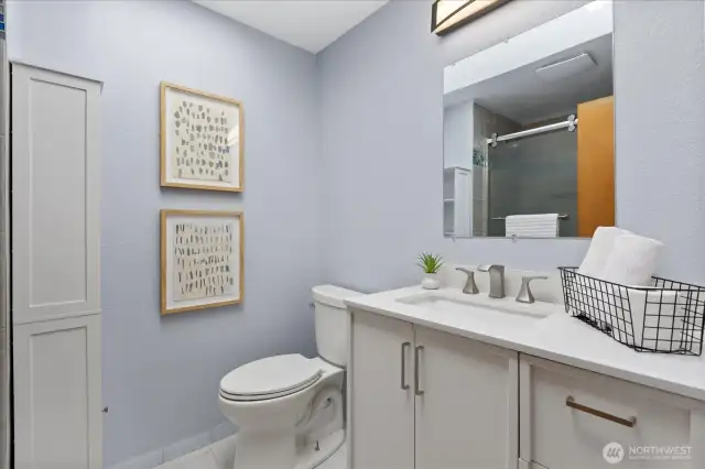2nd level hall bath has been nicely updated.