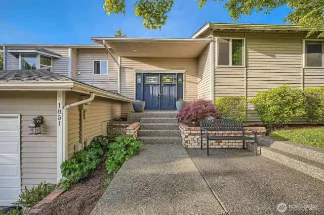 Exterior Front Entry