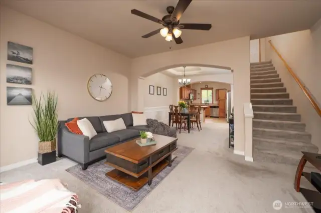 15 steps to the upper level. Love those arches!