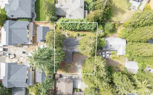 ROSE HILL - LEVEL LOT - 12,000 sq. ft.