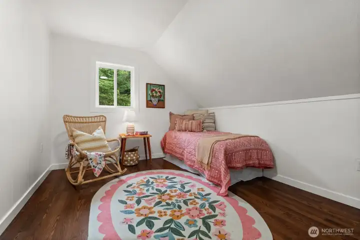 2nd bedroom upstairs
