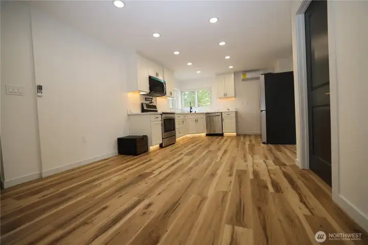 Main - Kitchen
