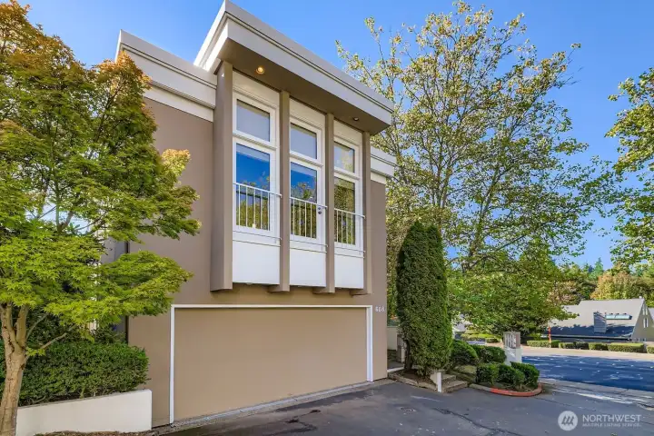 Bellevue Home with 2 car garage and close to city center.