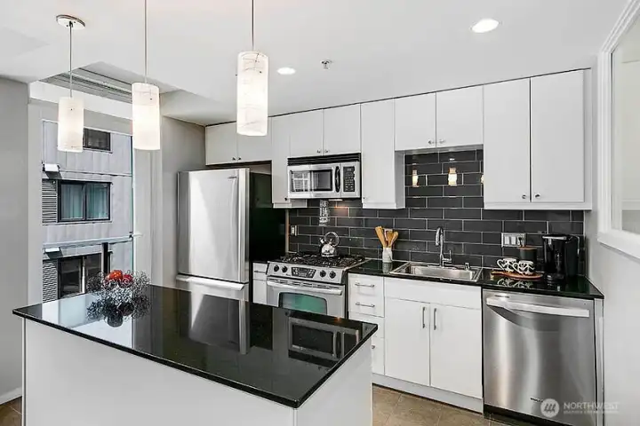 Clean and sleek.  Cook or bring in take out!