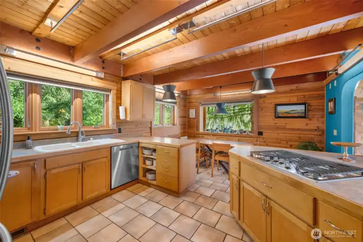 1438 Ann St NE - Kitchen/Dining