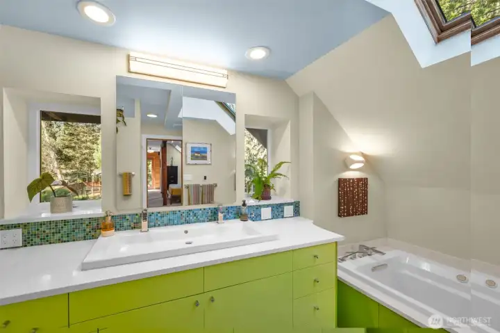 1438 Ann St NE - Primary Bathroom