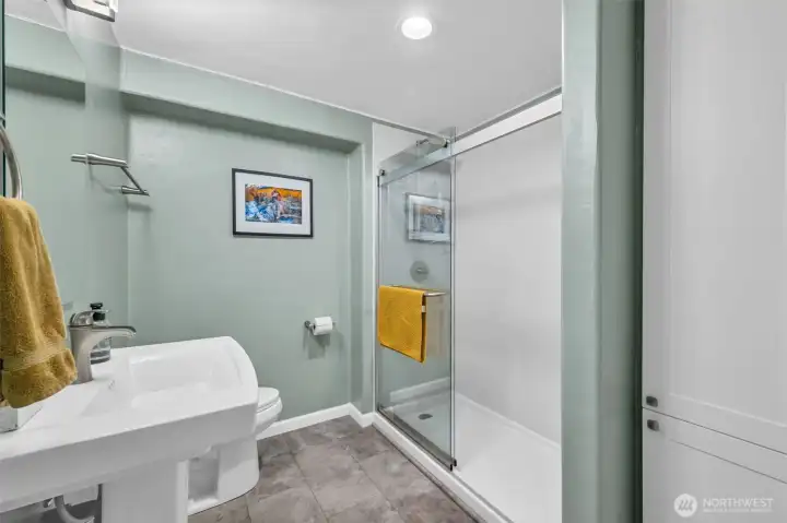 1438 Ann St NE - Lower Bathroom w/Shower