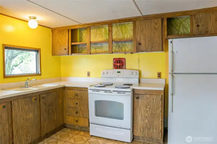 Bright cheerful kitchen.