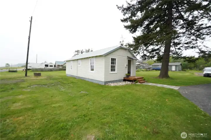 Right next to Willapa Bay