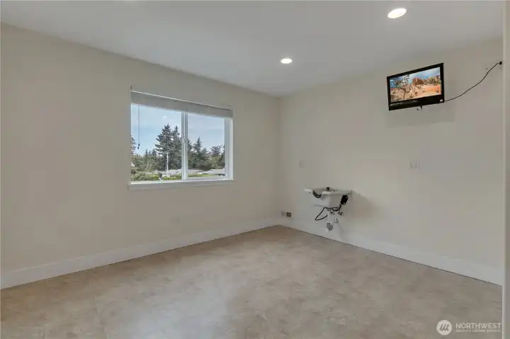 Bonus room upstairs