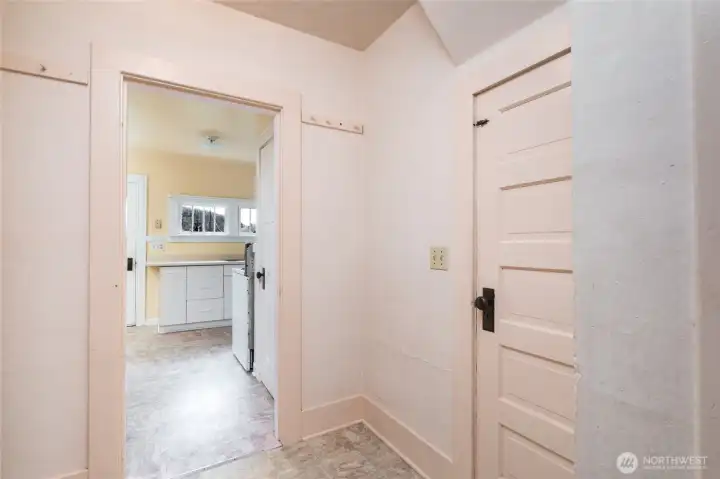 Hallway looking back towards kitchen.