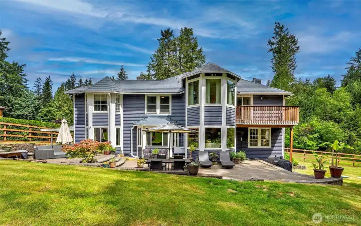 Lots of options for outdoor entertaining and relaxing.