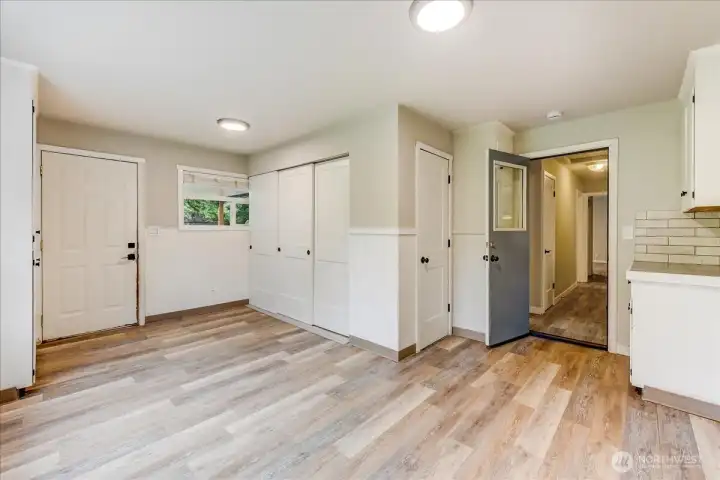 Bedroom 3/office suite Bedroom 3/office suite