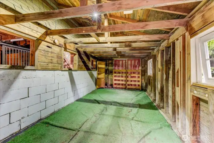 Tractor barn is 10 x 20 Tractor barn is 10 x 20