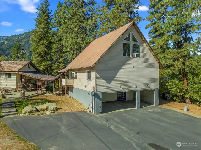 Second Dwelling with 2 car carport