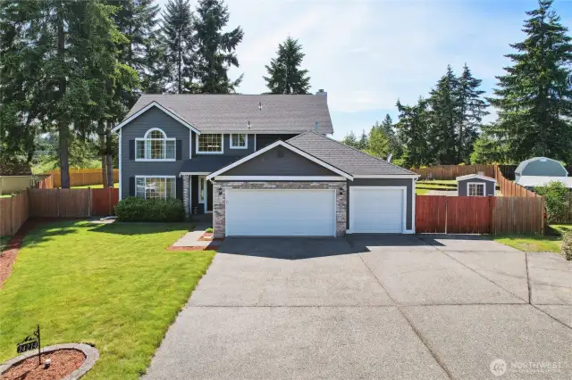 Long driveway with RV parking