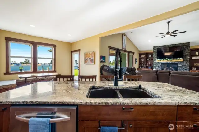 Large Island looking into the living room.