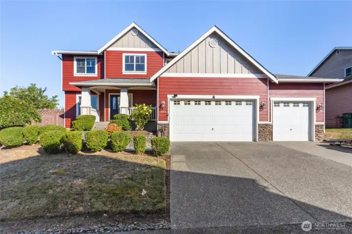 Fabulous 2007-built 2-story sits nicely above the street.  Enjoy newer construction without the hassle of a HOA. Freshly painted just a few months ago this home has been meticulously maintained by its current owner.