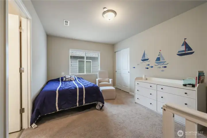 2nd bedroom is quite spacious, and connects to bathroom in a 'jack-and-jill' style en suite.