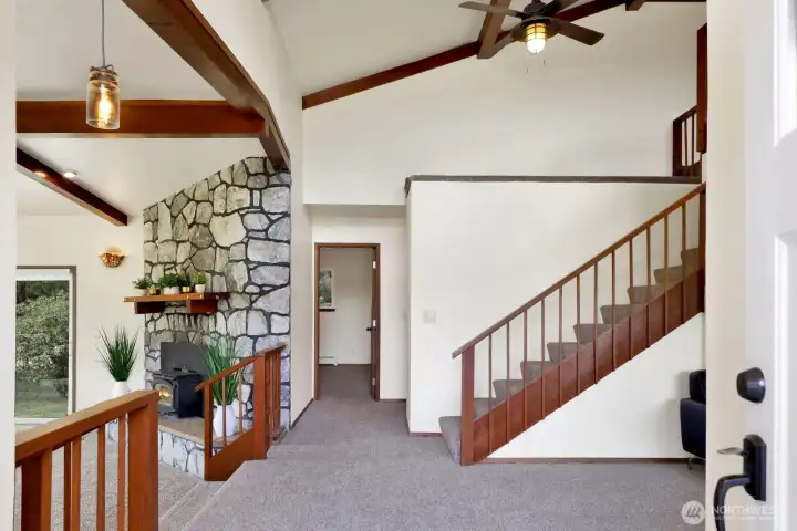 Large Entry with vaulted ceilings