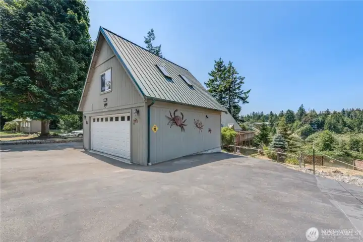 Cute detached 2 car garage with additional 336 sq ft