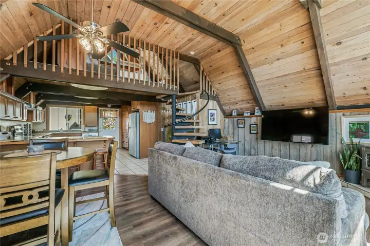 Open floor plan!