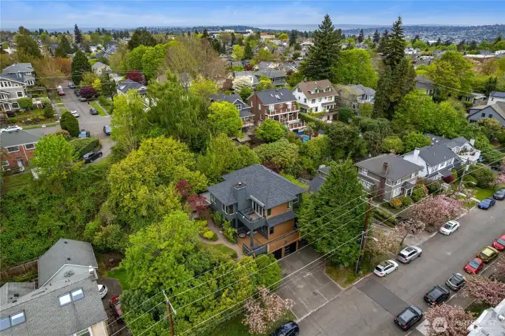 The green space on the south side of the house is owned by the city - a wonderful buffer for privacy.