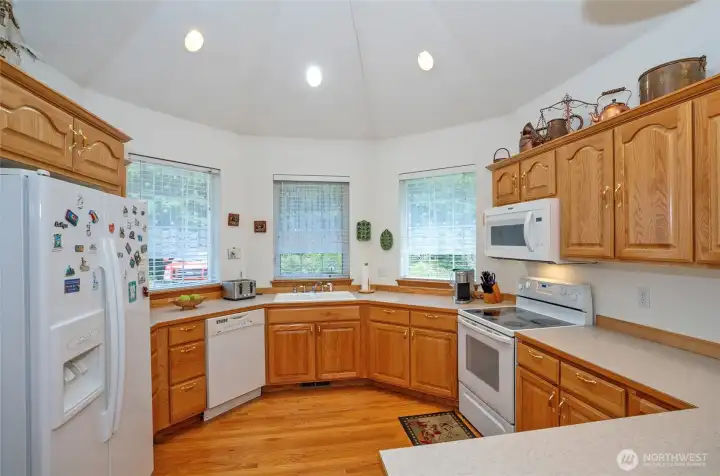 Turret Styling & Acres of Counter Space