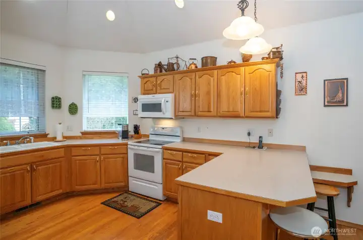 Large Breakfast Bar