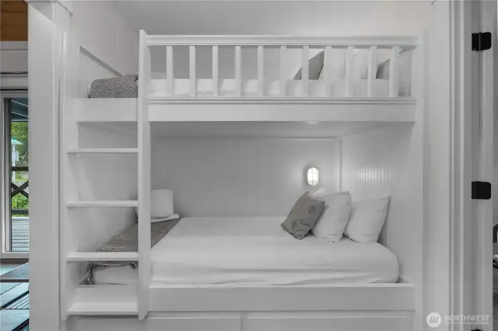 XL bunk beds perfect for kids of all ages