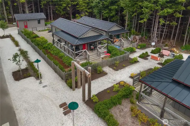 Small, 5 home community surrounded by evergreens