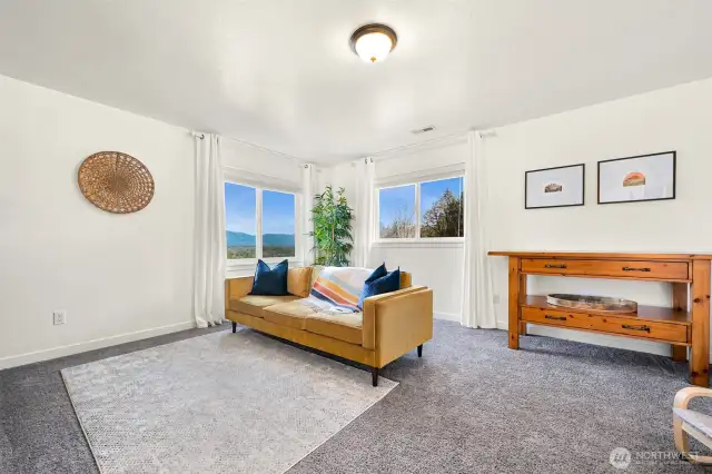 Bonus room area at the top of the landing that also boasts mountain views