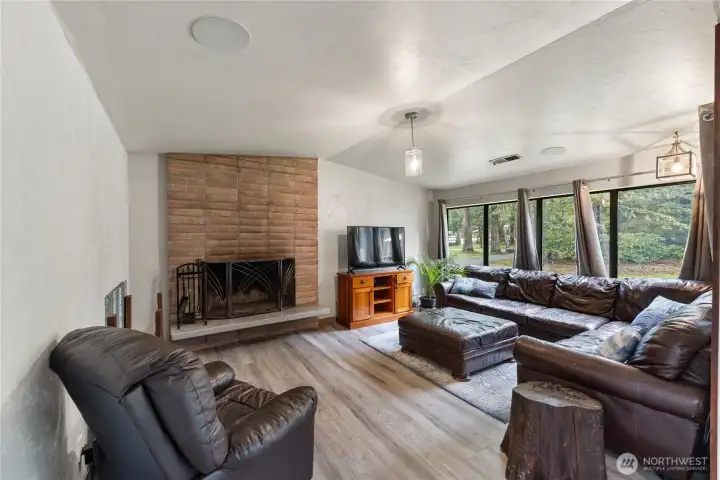 Very comfortable liv room w/ wood fireplace