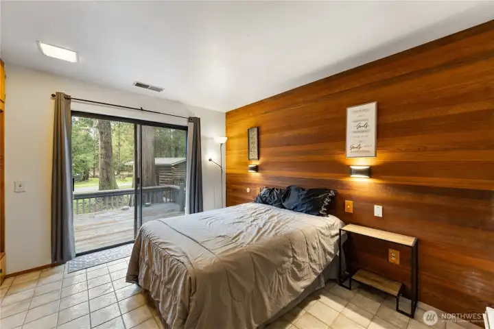 ADU spacious BR which has adjoining bath