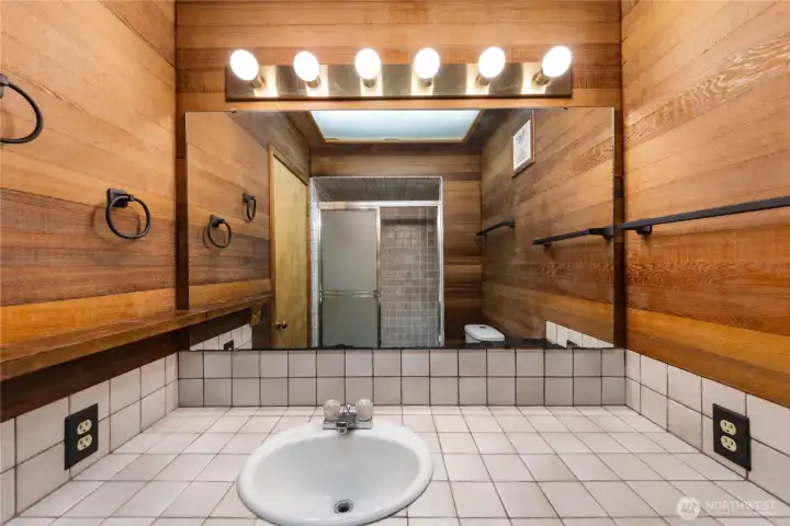 ADU 3/4 bath off the BR