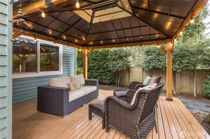 11'x13' Gazebo with lighting