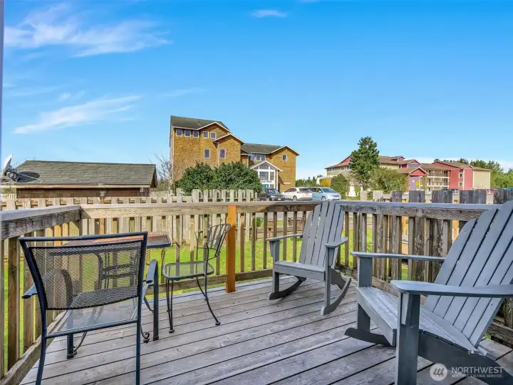 Private deck space perfect for outdoor dining and enjoying the coastal air in Long Beach WA