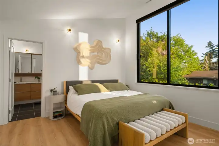 Primary bedroom west facing