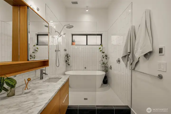 Primary bath