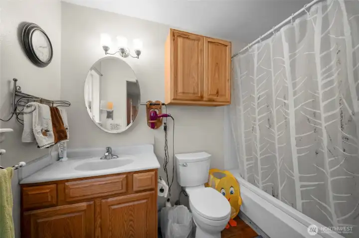 Bath off Primary Bath off Primary