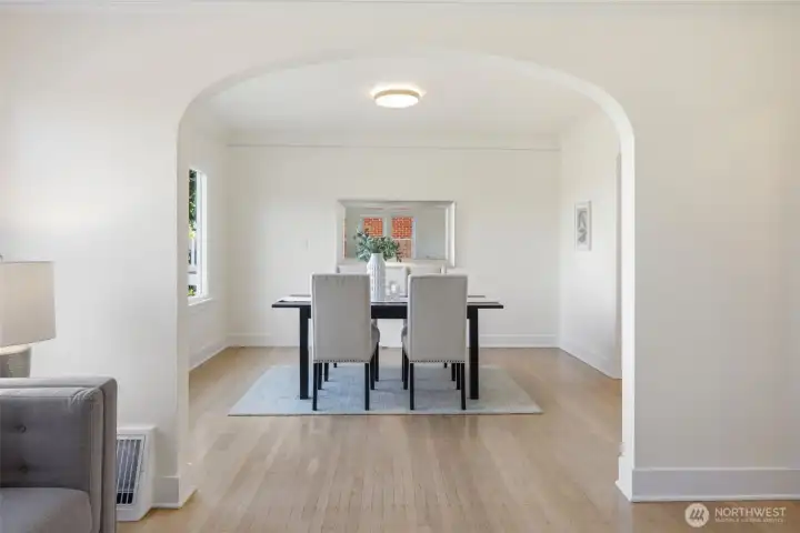 Love the coved ceiling and arches.